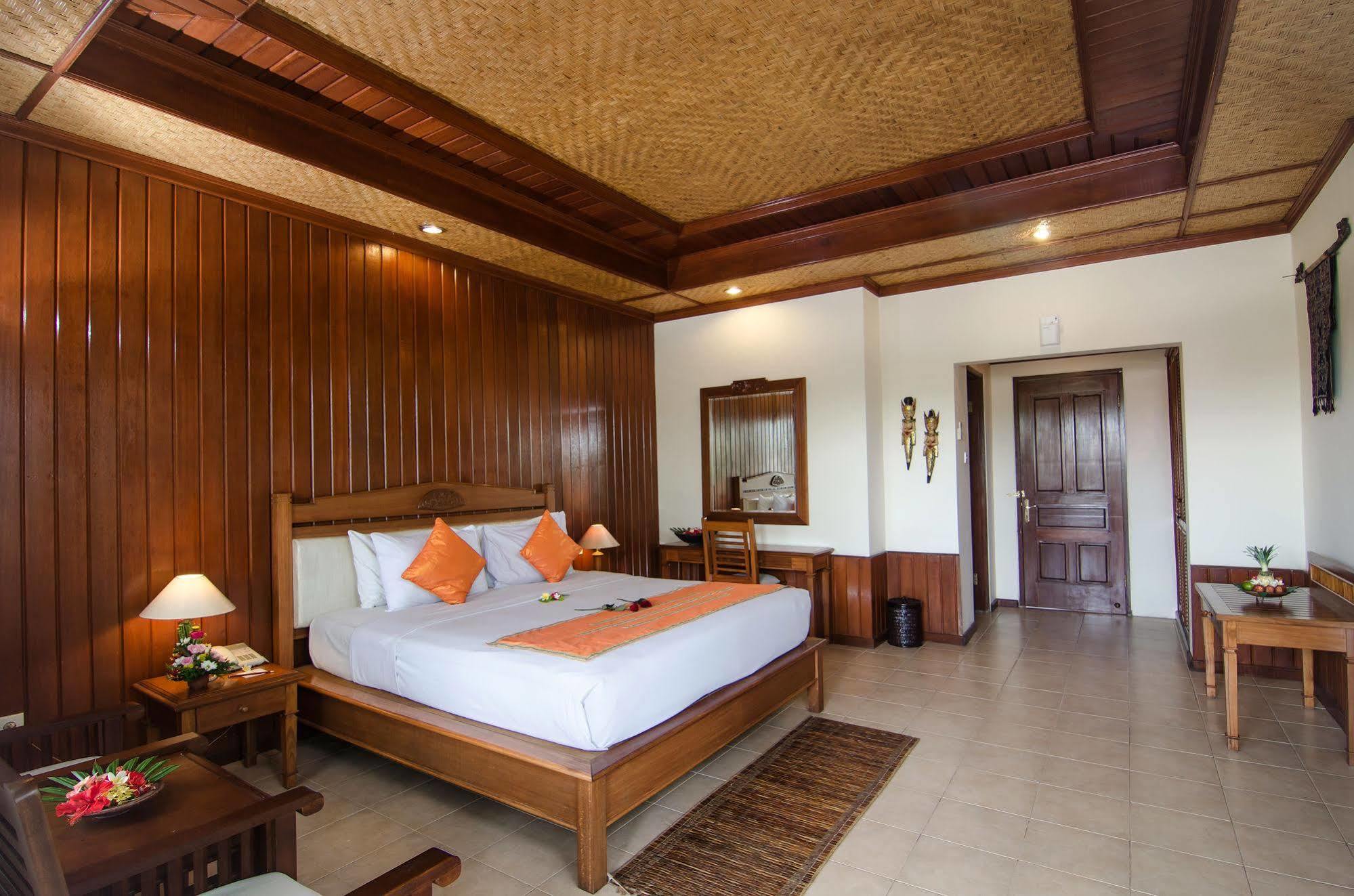 Sri Phala Resort & Villa Sanur Exteriör bild